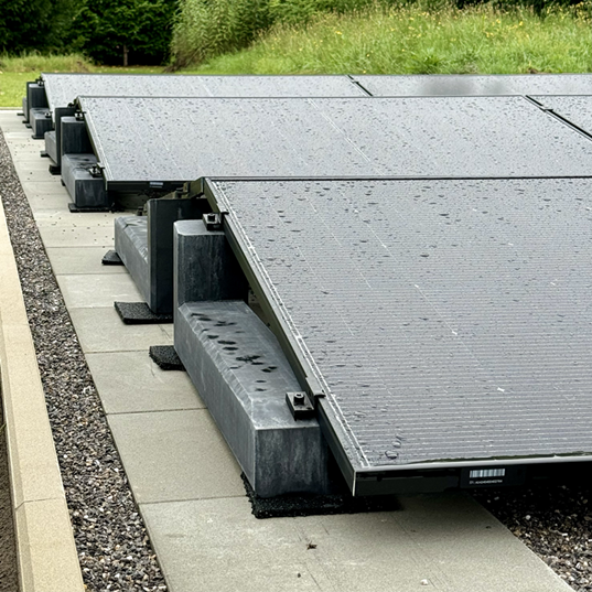 WATTSTONE 10° PV-Aufständerung für 4-PV Module im Ost-West Aufbau inkl. Klemmen und Bautenschutzmatten
WATTSTONE 15° PV-Aufständerung für 2-PV Module im Ost-West Aufbau inkl. Klemmen und Bautenschutzmatten
WATTSTONE 15° PV-Aufständerung für 4-PV Module im Ost-West Aufbau inkl. Klemmen und Bautenschutzmatten